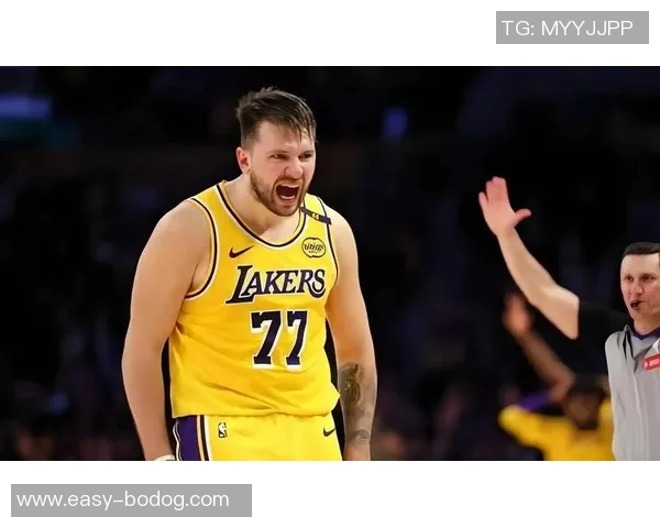 东契奇赛前状态良好决定出战球队配合默契多次命中三分球